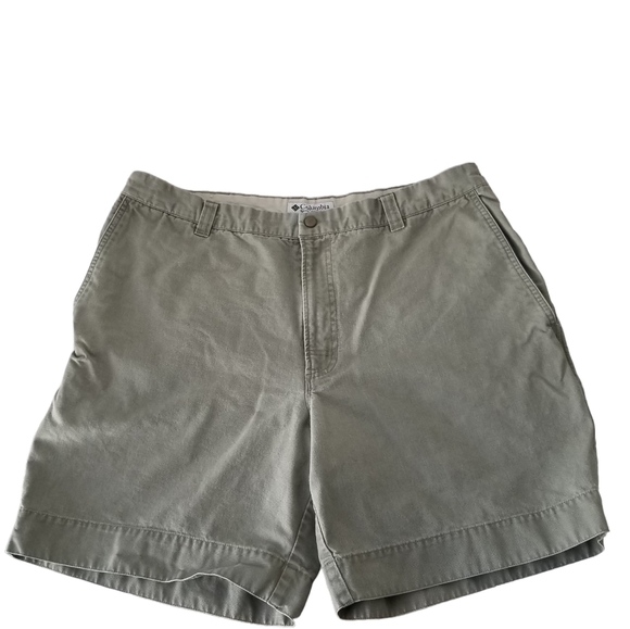 Columbia Cotton cargo Shorts Gray Size 38 Waist - Picture 1 of 10